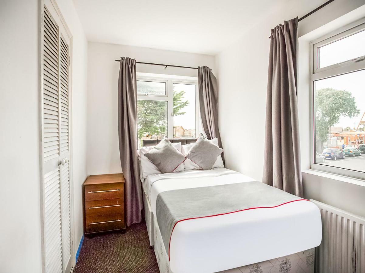 The Clacton Hotel Kültér fotó